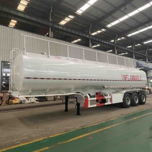 3 Axles 40000L 4 Compartments Fuel Tanker Trailer for Sale in Guinea (12)