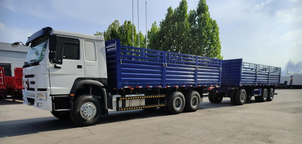 SINOTRUK HOWO 10 Wheels Fence Cargo Truck with Dolly Trailer插图