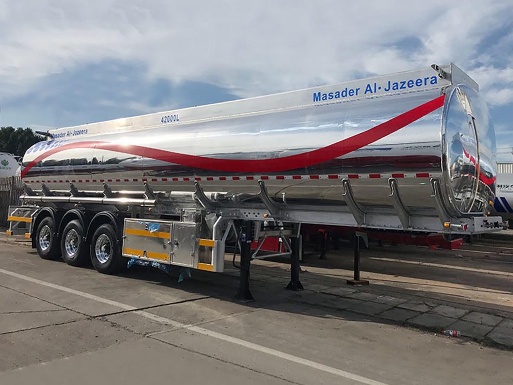 20 Units 3 Axles 42000 Litres Aluminum Tanker Semi Trailer for Sale In South African插图1