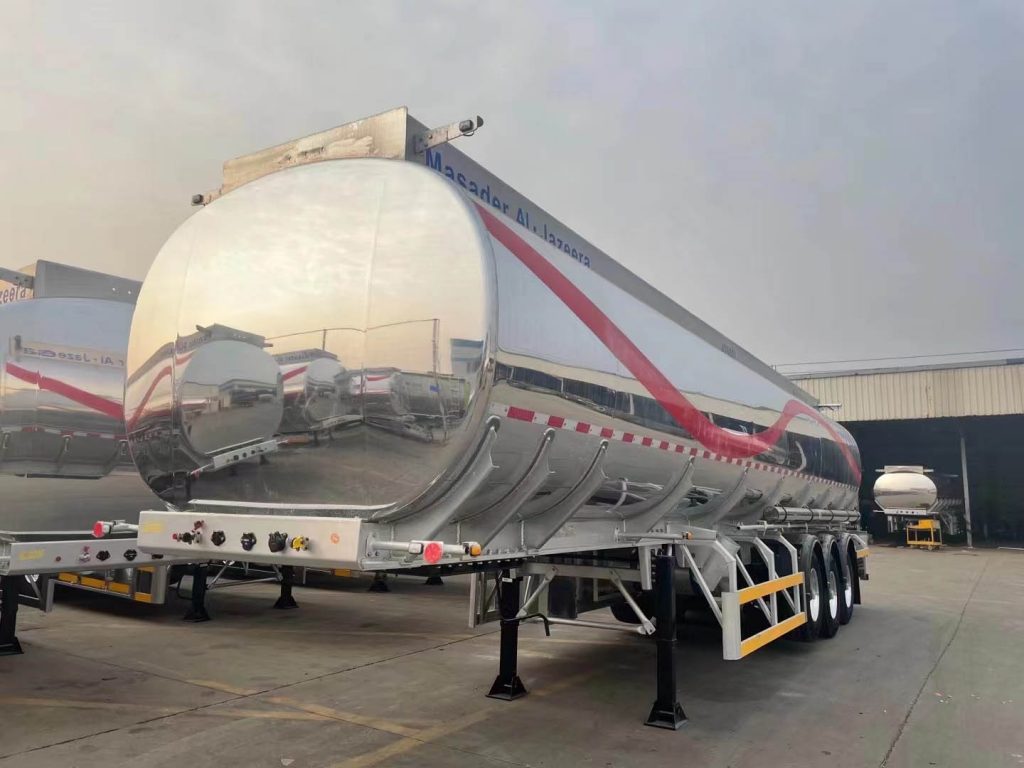 20 Units 3 Axles 42000 Litres Aluminum Tanker Semi Trailer for Sale In South African插图