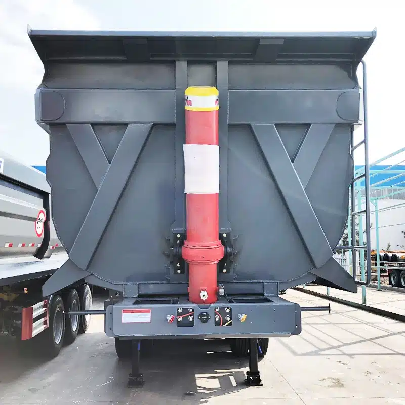 “Experience Unmatched Efficiency and Durability with Luckin’s Hot-Selling 4-Axis Rear End Hydraulic Cylinder Dump Truck Semi Trailer”插图2