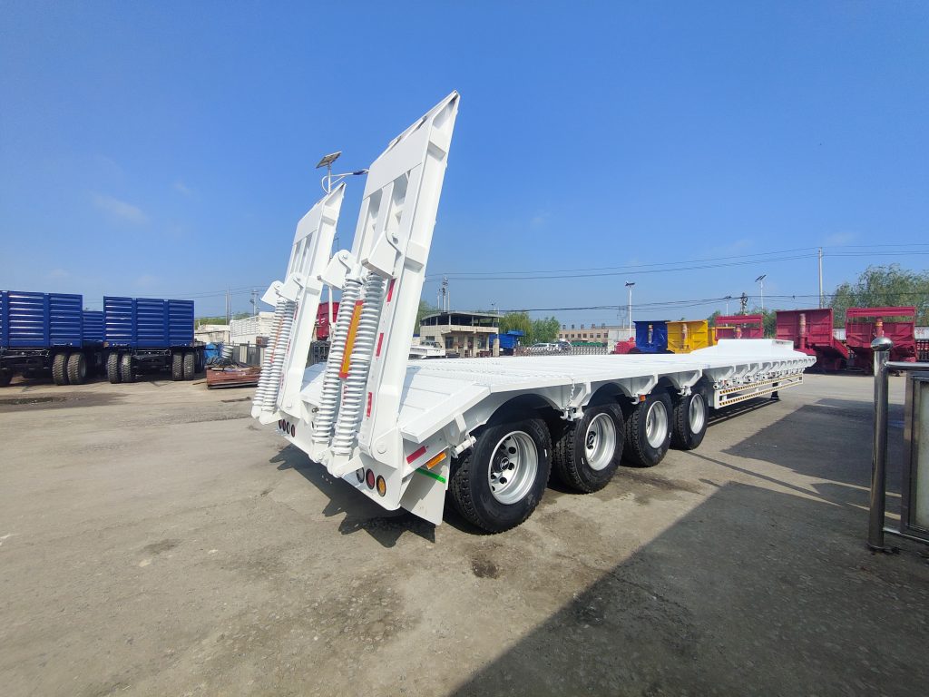 The First Batch Of Lowbed Trailer Orders In May Have Arrived At The Port插图4