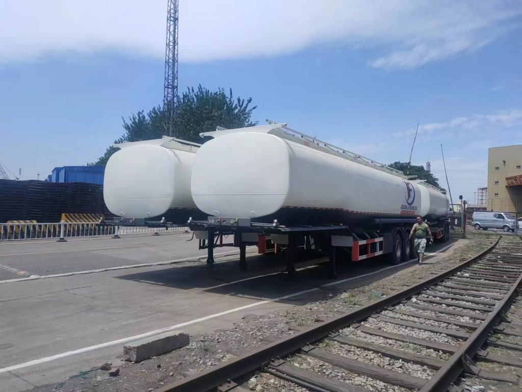 Most popular capacity 45,000 Ltrs Oil Tanker Trailer already shipping to D.R.Congo插图6