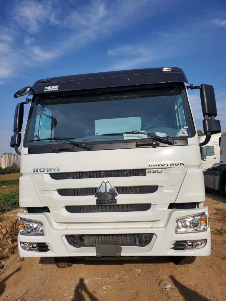 SINOTRUK HOWO Tractor Truck 6×4 LHD 430 HP New HOWO插图1