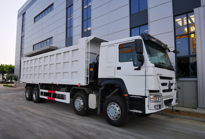 Sinotruk HOWO 400HP Dump Truck插图5