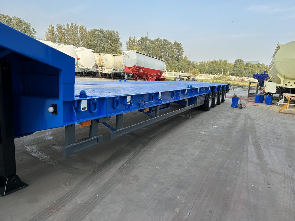 4 Axle Lowbed Semi Trailer for Sale in Russia插图